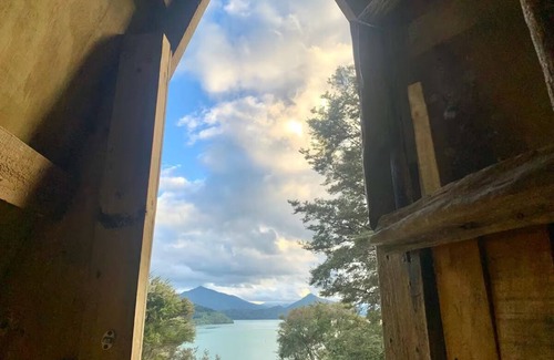 Moetapu Bay House | Vintage Caravans by the Sea