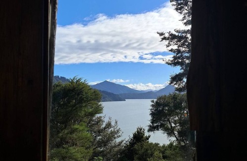 Moetapu Bay House | Vintage Caravans by the Sea