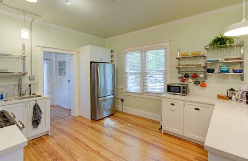 West Colfax House | Vintage Chic Getaway near Sloan's Lake
