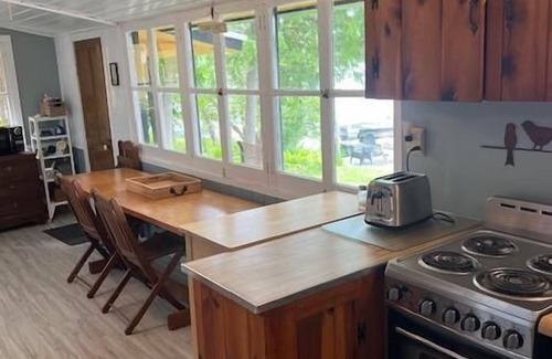 Alden Cottage | Vintage Cottage on Clam Lake - Bring your Boat