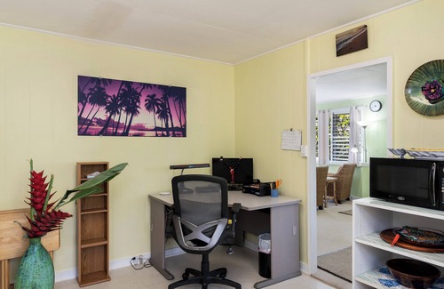 Kalama Tract House | 🌴 Vintage Hawai'ian style beach home 🌴