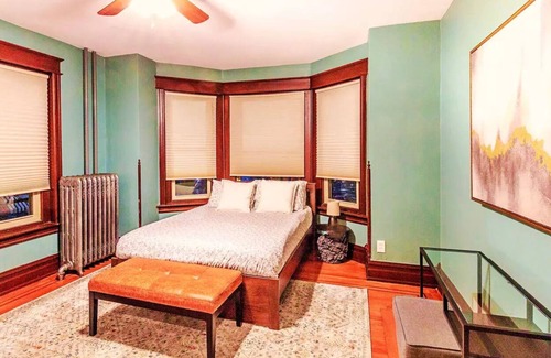 Allentown House | Vintage Home Near PPL/Dorney/SKI/Bethleham + DeSales University & More