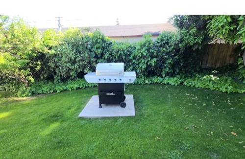 Fresno Condo | Vintage Lifestyle Modern Amenities