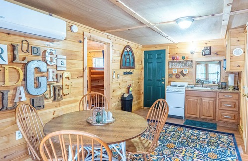 Lake George Apartment | Vintage Market-Charming 2-bedroom with AC, WiFi in fantastic Lake George