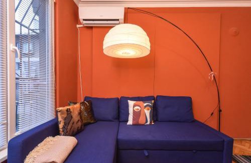 Lozenets Apartment | Vintage Spot - Colorful One-Bedroom Apartment by Flat Mаnager