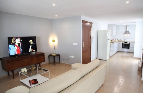 Marbella Apartment | Vintage style penthouse with sea views, parking