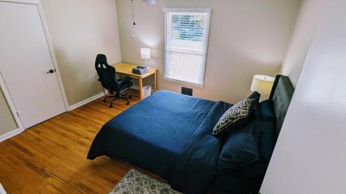 Cartersville House | Vintage Vibes on Quiet and Sunny Street
