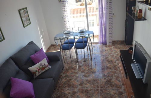 Playa de Arinaga House | Violet Arinaga Housing