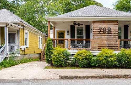 Reynoldstown Apartment | Violet Fizz