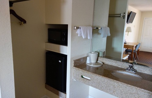 Huntsville Hotel | VIP Inn and Suites