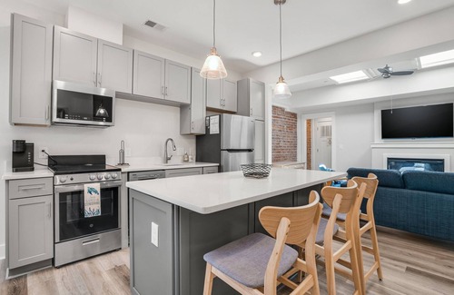 Cape Charles Condo | Virginia Lee - Brand new condo in downtown Cape Charles!