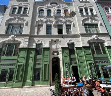Old City Apartment | VISAJ Deluxe Downtown