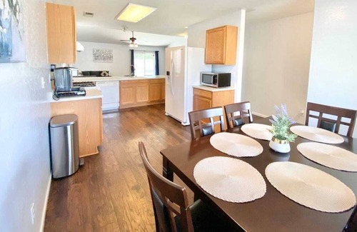 Visalia House | Visalia Home/High Quality Memory Foam Mattresses