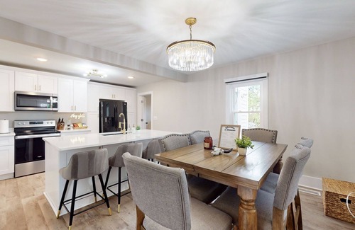 Lebanon House | Visit Nashville! Renovated Home Steps to Downtown Lebanon w/Game Room & Hot Tub
