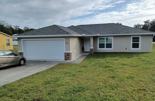 Summerfield House | Visit Near Ocala, Florida, Close to Orlando, Tampa & More!