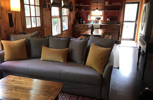 Grand Marais Cabin | Visit our "All is Well" Pike Lake Cabin - Grand Marais