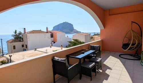 Monemvasia Apartment | Vista Castello by Lazarus