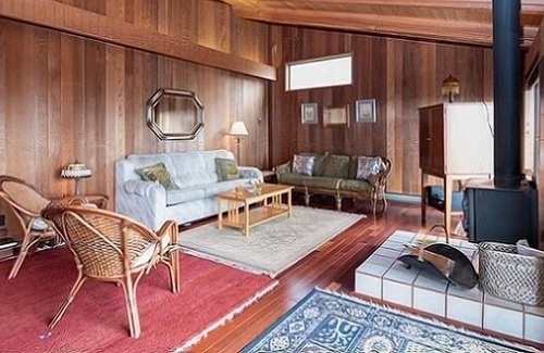 Anchor Bay Cabin | Vista Del Mar 2 Bedroom Home by Redawning