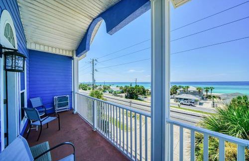 Bahama Beach House | Vista del Mar I - Short Walk to the Beach 301