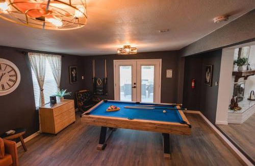 Roswell House | Vista Experience w/King Size Bed & Pet Friendly