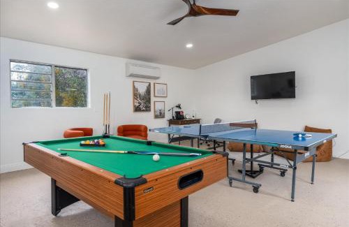Oakhurst House | Vista Haven with stunning views/hot tub/mini golf