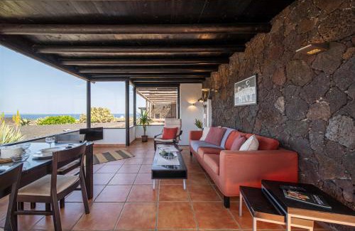 Haria House | Vista Luna