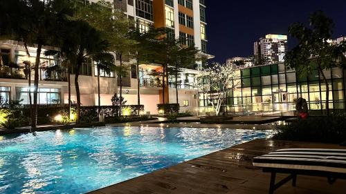 Thao Dien Apartment | Vista Luxurious SkyVilla and Penthouse Perfect for Groups-Families