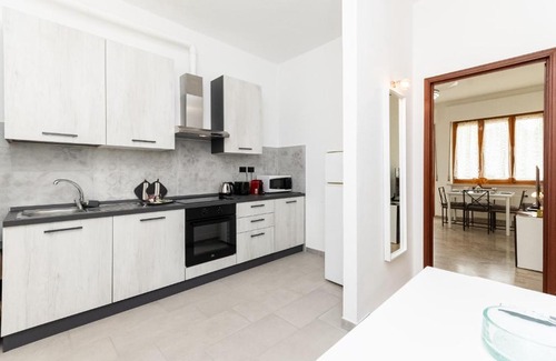 Laigueglia Apartment | Vista Mare & 300mt da Spiaggia con FreeParking e AC