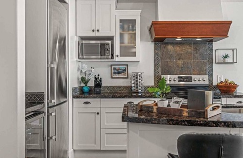 Canmore Condo | Vista Peak Hydeaway at Solara Resort
