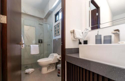 Centro Apartment | Vista Pedregal-Modern Vacation Apartment Walk to Marina & Beaches