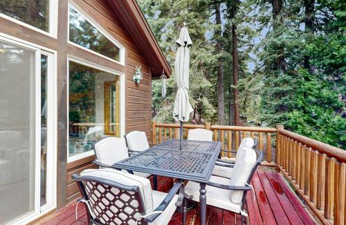 Tahoe Vista House | Vista Pines Retreat