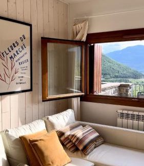 Biescas Ski Chalet | Vista Pirineos, wifi y petfriendly