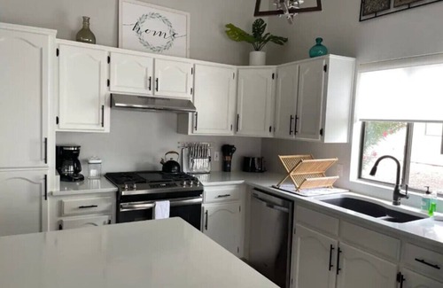 Sierra Vista House | Vista Retreat - Country Club Est