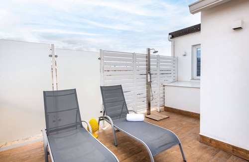Castellammare Apartment | Vista sulle Cupole by Wonderful Italy