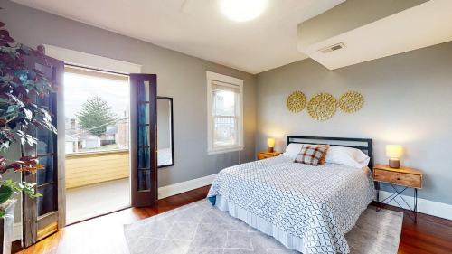 Hyde Park House | Vista View Villa Suites 2 Private Condos