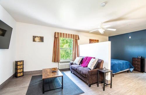 Sierra Vista Apartment | Vistas 216- Renovated central Sierra Vista long term discounts