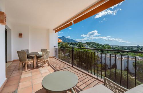 Benahavis Apartment | Vistas espectaculares en La Quinta Suites cerca de Puerto Banús