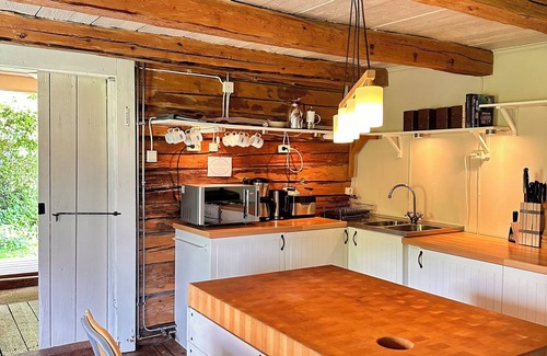 Hofors Cabin | Visthuset, historical cottage at Långnäs Manor