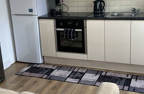 Green Street West Apartment | Vitoria accommodation
