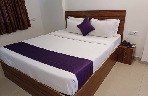 Daman Hotel | VITS Daman Devka Beach