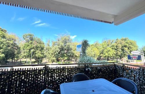 Tirrenia Apartment | Vittoria Apartament