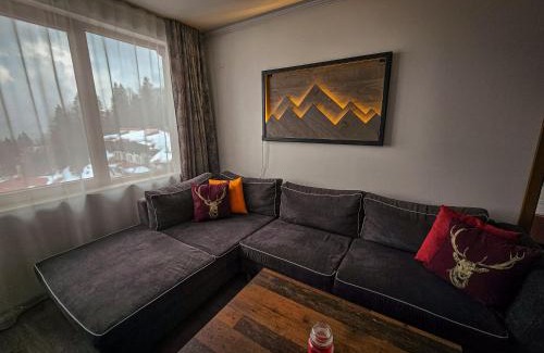 Pamporovo Apartment | VIVA 4-A-16 ski to the door Grand Monastery