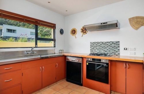 Paihia House | Viva Vida View - Paihia Holiday Home