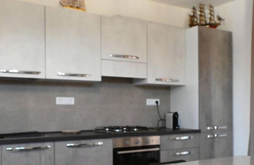 Sirolo Apartment | VIVA3 - Numana, large three-room apartment in villa with swimming pool