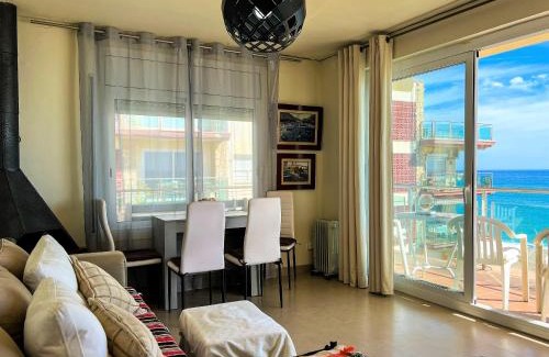 Santa Susanna Apartment | Vivalidays Mar - Santa Susanna