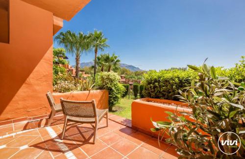 Marbella Apartment | ViVi Homes - Boho Sunrise Alminar Pool, Garden & Terrace