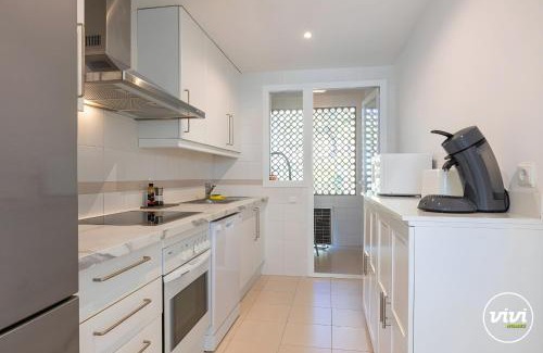 Puerto Banus Apartment | VIVI Homes - El Lago