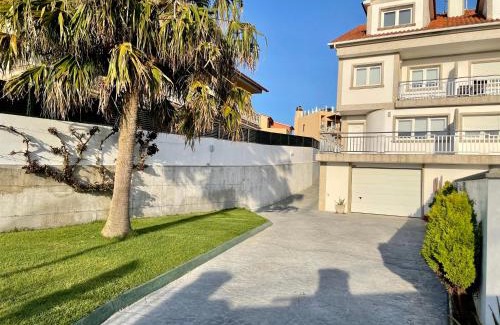 Aios House | Vivienda adosada con piscina cerca de la playa