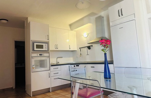 Costa Teguise Apartment | Vivienda Situada en Complejo Diseñado por el Arquitecto Cesar Manrique