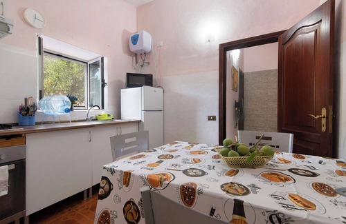 La Solana Villa | 'Vivienda V Torres 1' with Mountain Views, Private Terrace and Wi-Fi